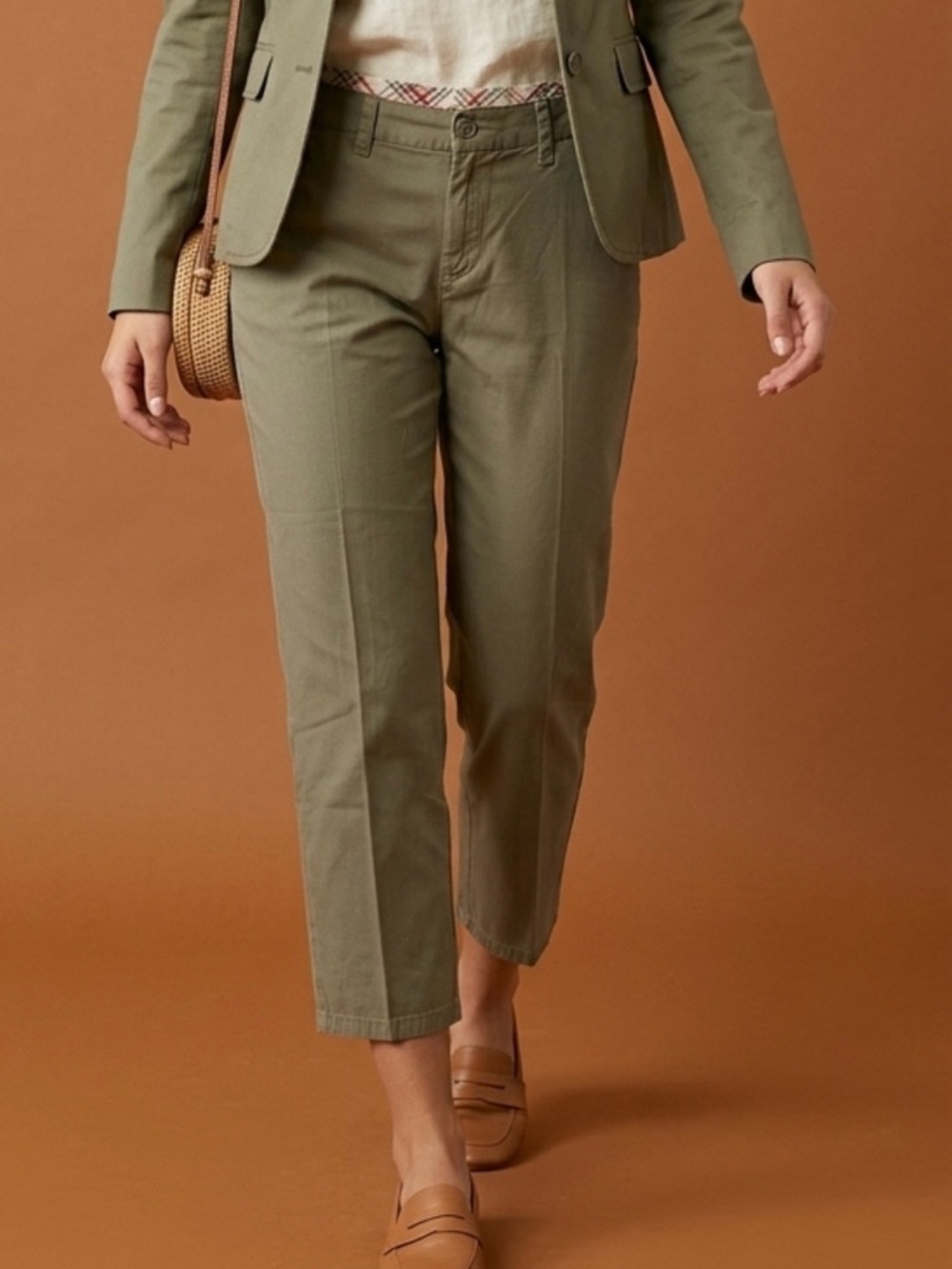 TOMMY HILFIGER Women’s Khaki/Olive Crop Chinos/Capri. Size 14
